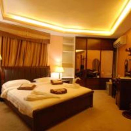 7 Wonders Hotel Wadi Musa Buitenkant foto