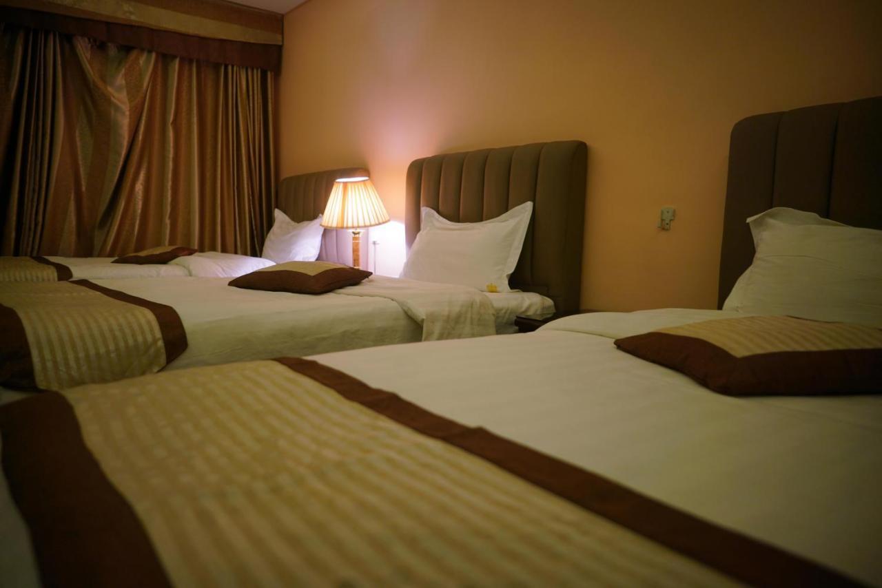 7 Wonders Hotel Wadi Musa Buitenkant foto
