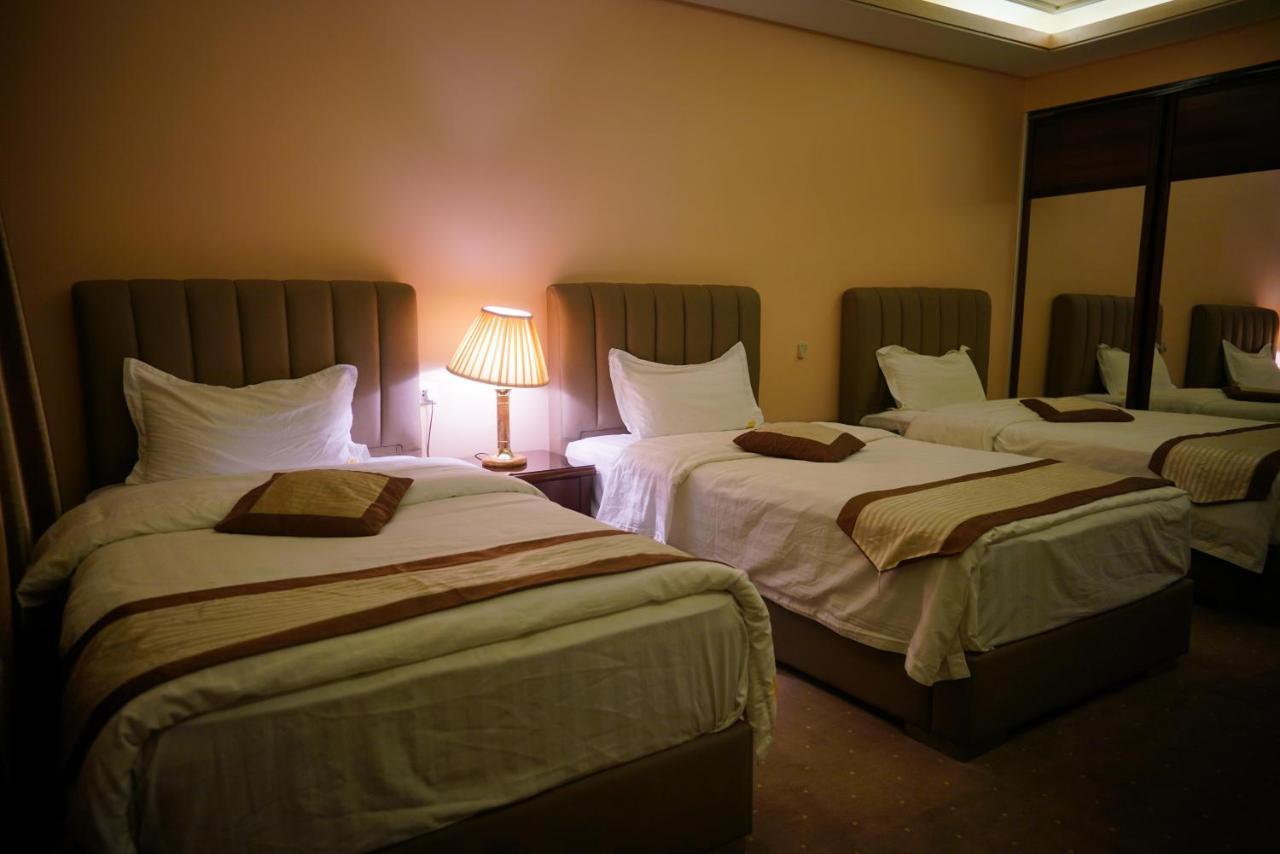7 Wonders Hotel Wadi Musa Buitenkant foto